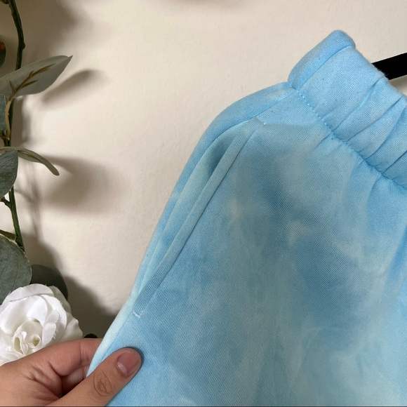 💚 Ardene High Waist Tie-Dye Sweatshorts - Picture 5 of 6